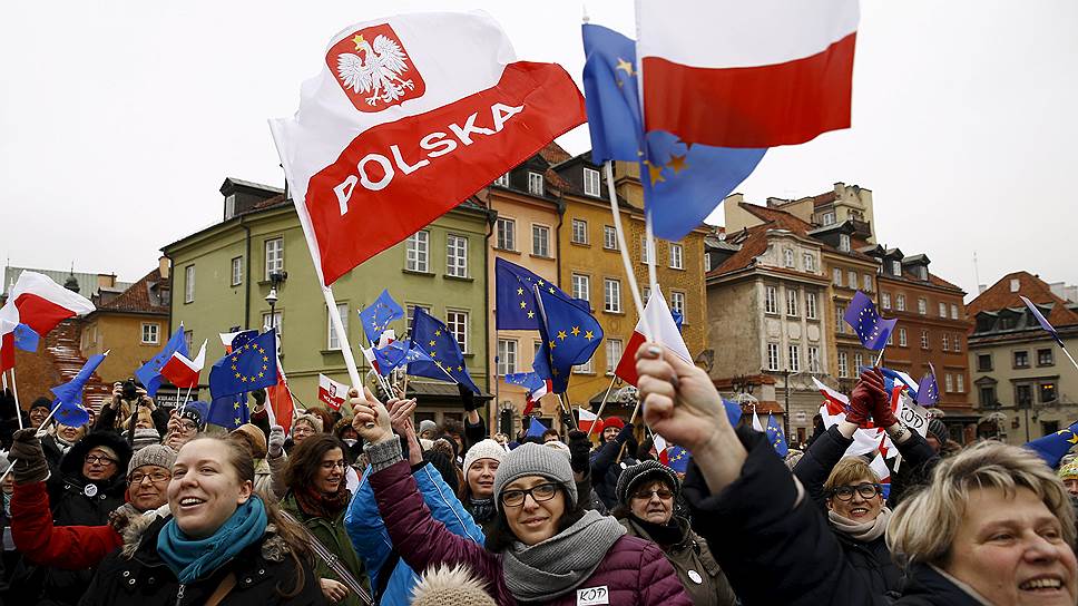 Европа присматривается к надзору над Польшей