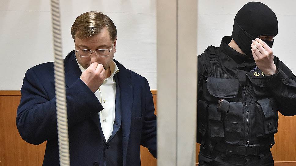 Бизнесмена Дмитрия Михальченко арестовали по делу о контрабанде элитного алкоголя
