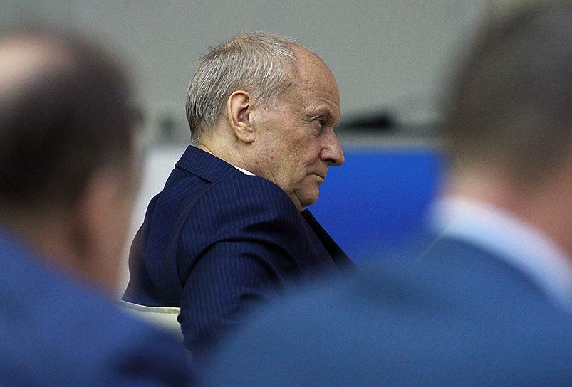 Леонид Шалимов предпочел сам написать заявление об отставке, не дожидаясь разговора с вице-премьером Рогозиным