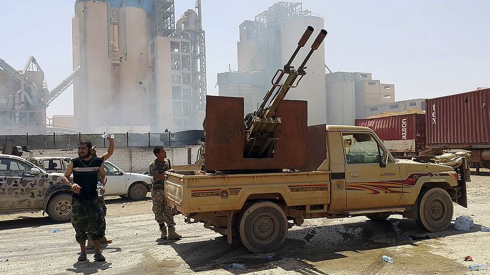 Россия и Запад помогли Триполи бороться с «Исламским государством»