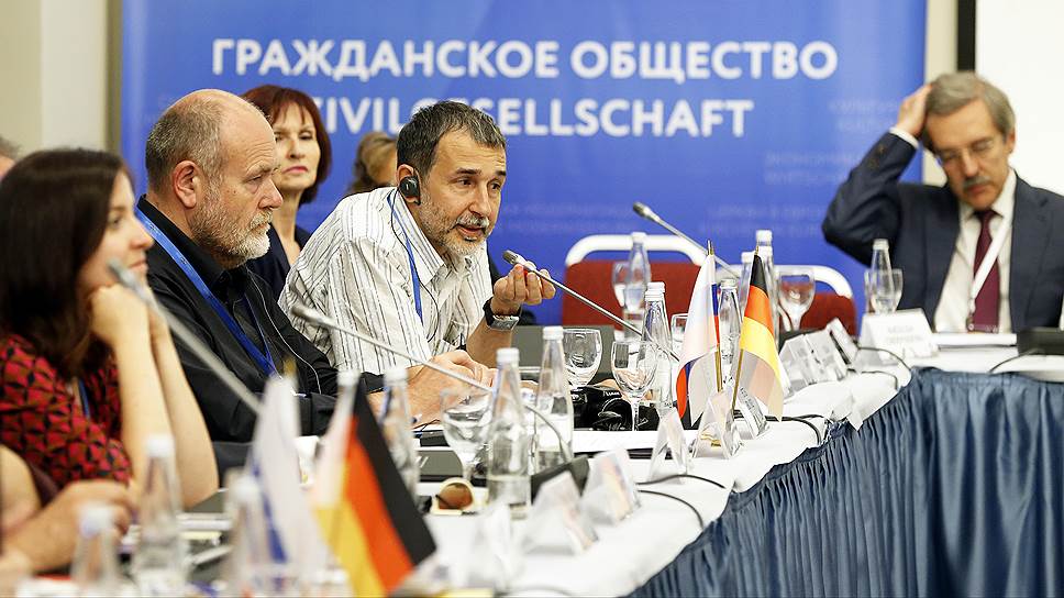 Главный российско-немецкий гражданский форум прошел в отсутствие первых лиц двух стран