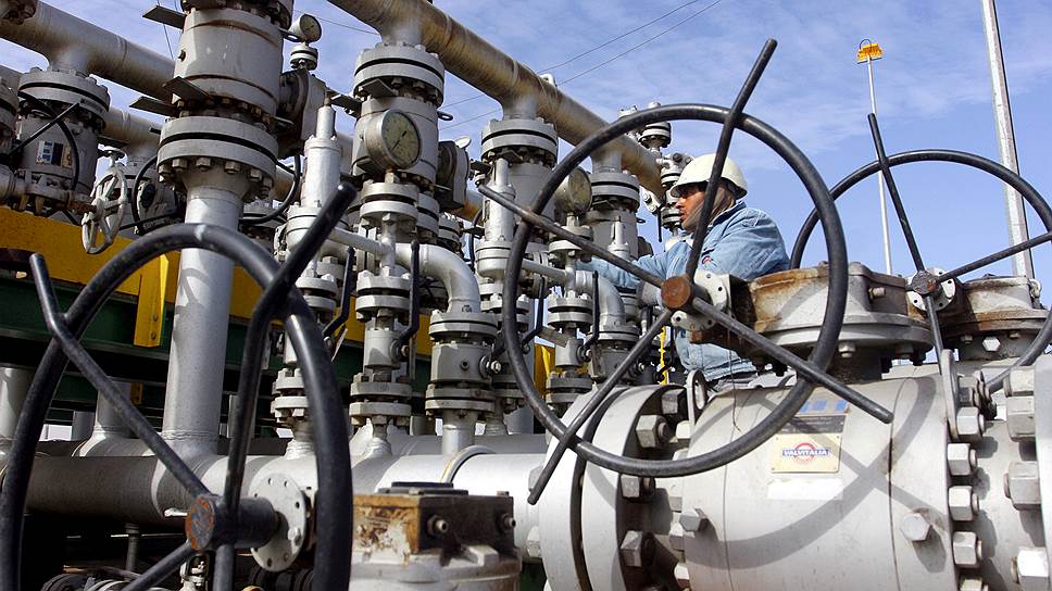 Как Россия и ОПЕК пытаются стабилизировать цены на нефть