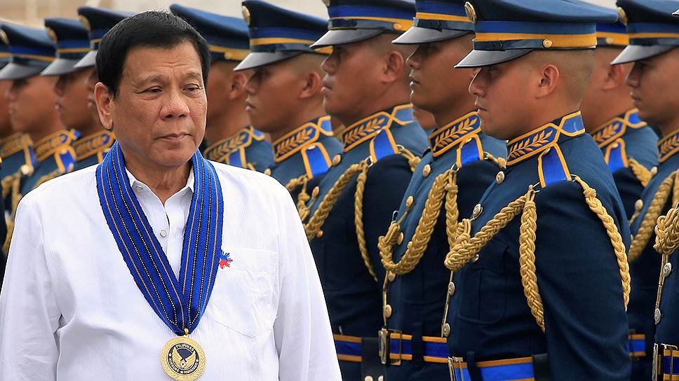 Как президента Филиппин обвинили в заказных убийствах