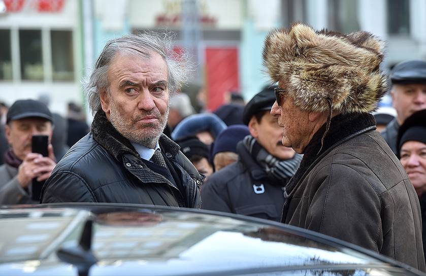 Композитор Родион Щедрин (справа) и музыкальный руководитель Мариинского театра дирижер Валерий Гергиев (слева)