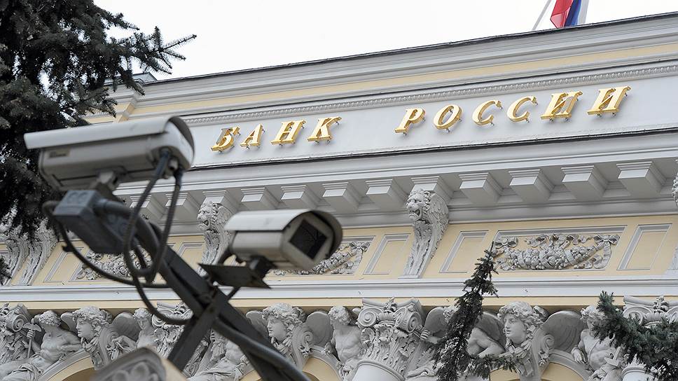 Как хакеры вывели из банка 100 млн рублей