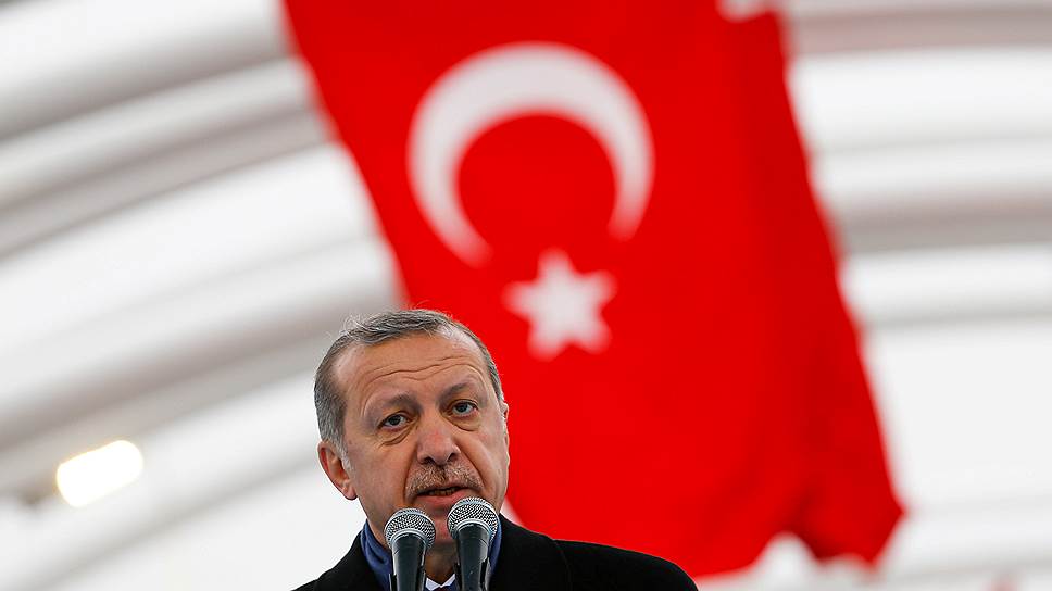 Почему Реджеп Тайип Эрдоган просит больше власти