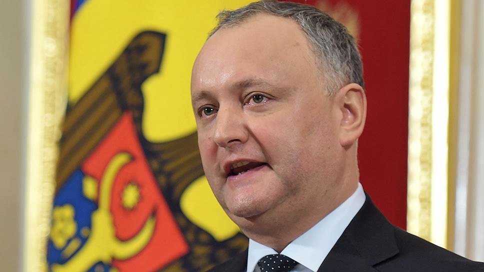 Почему премьер Молдавии не пускает чиновников страны в Россию