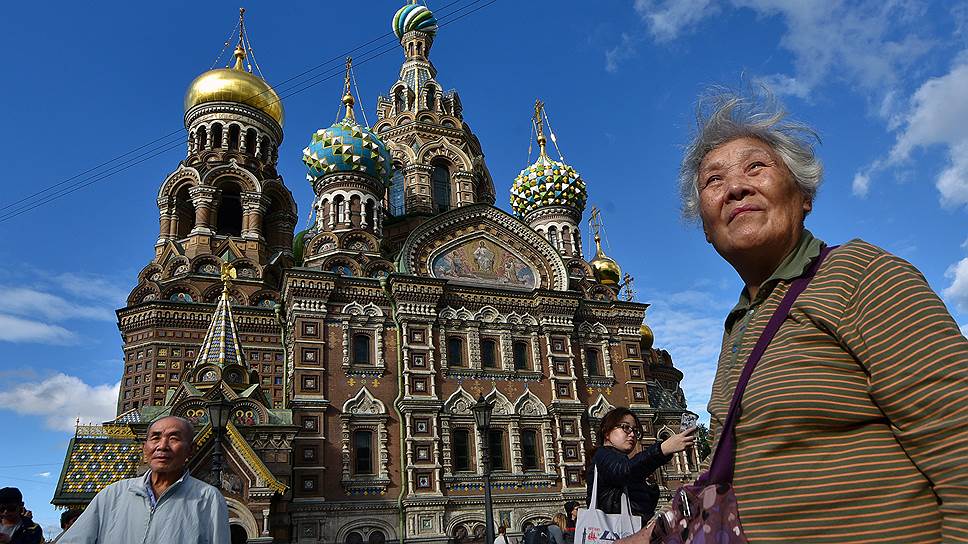 Почему растет интерес иностранных туристов к России