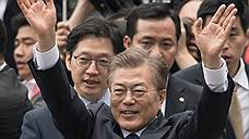 Южная Корея вызывает военных Северной на мирные переговоры