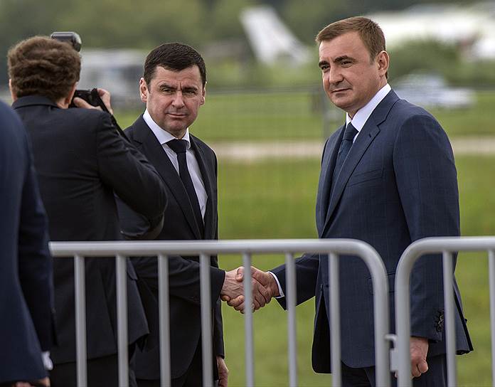 Бывшие сотрудники службы безопасности президента Дмитрий Миронов и Алексей Дюмин (справа) являются будущим и действующим губернаторами