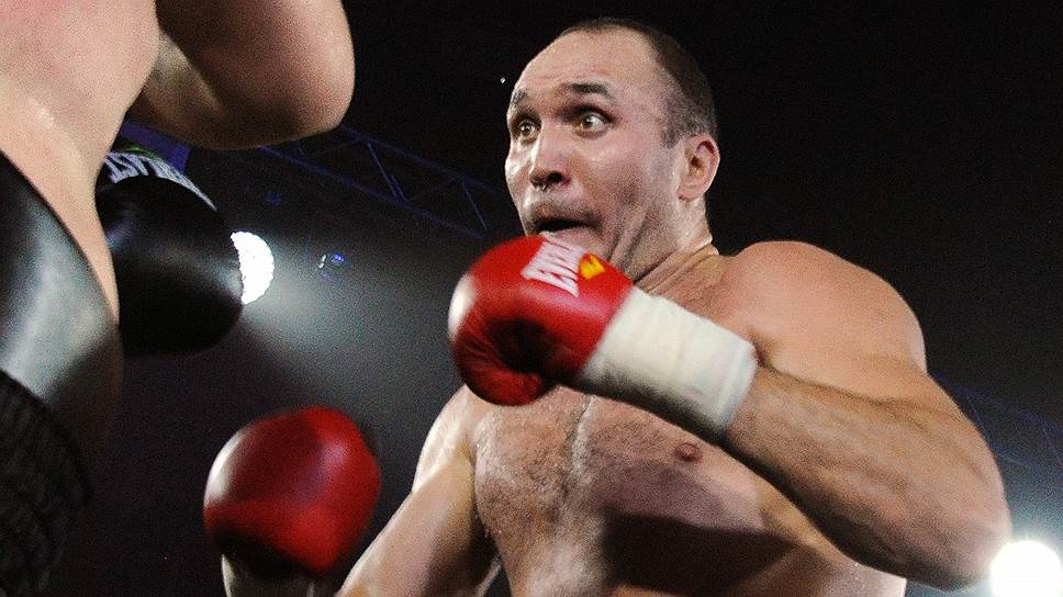 В 40 лет Александр Устинов наконец дождался шанса провести чемпионский бой