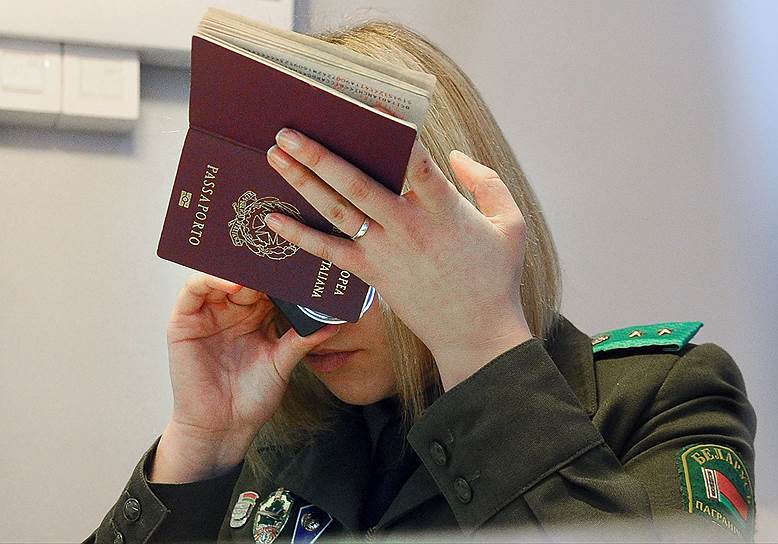 Граждане 80 стран могут въезжать в Белоруссию без виз, но на Союзное государство это правило не распространяется