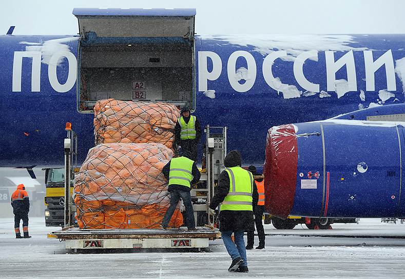 «Почта России» пытается ограничить беспошлинный ввоз товаров в пользу бюджета, сохранив собственный грузопоток