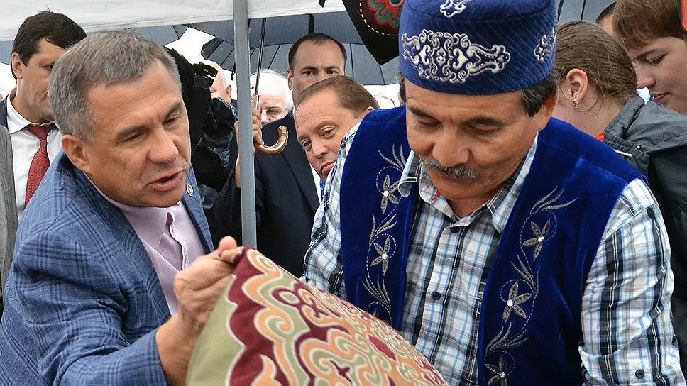Как интеллигенция Татакстана призвала Рустама Минниханова к борьбе за равноправие русского и татарского