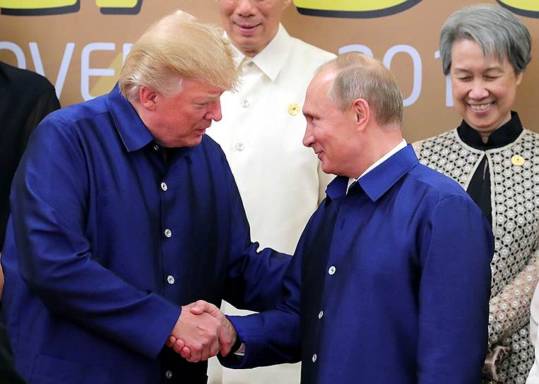 Рукопожатие Дональда Трампа и Владимира Путина состоялось только на фотографировании — на нейтральной территории