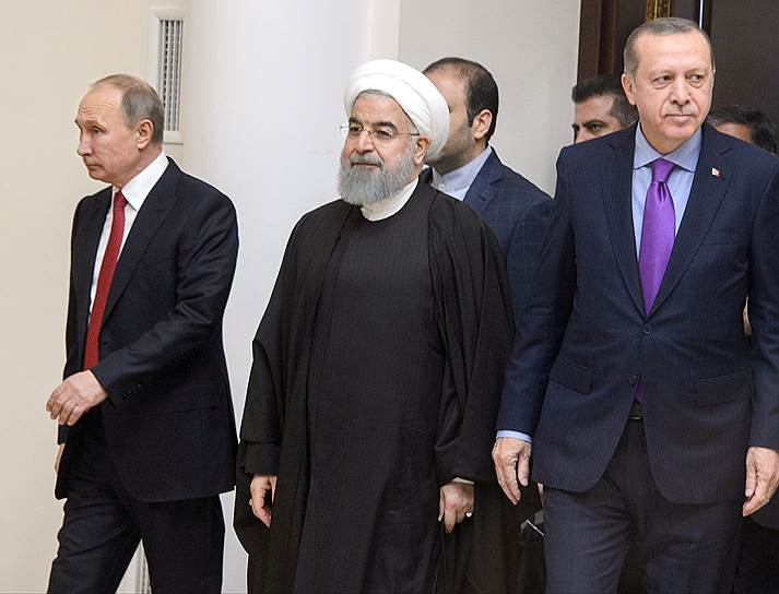 После переговоров выяснилось, что президенты России, Ирана и Турции не только глядят, но и думают в разные стороны