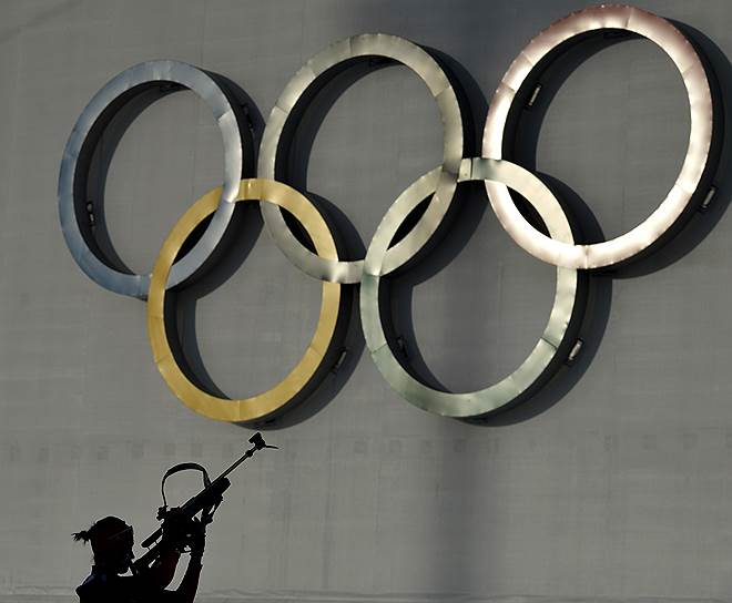 Если российские спортсмены все-таки поедут в Пхёнчхан, то соревноваться им придется под флагом с кольцами