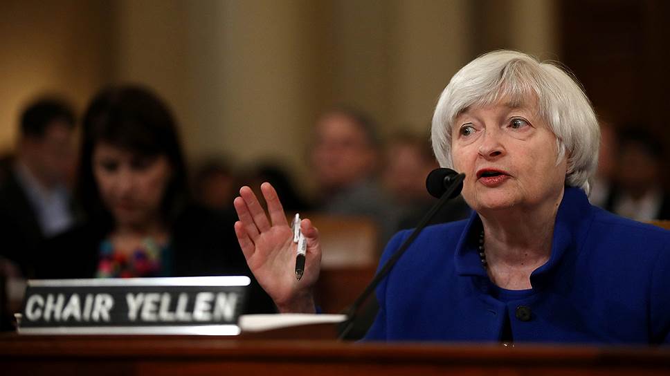 Почему в декабре ФРС третий раз за год подняла ставку