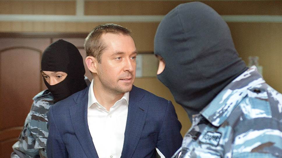 Как завершилось расследование трех эпизодов уголовного дела в отношении Дмитрия Захарченко