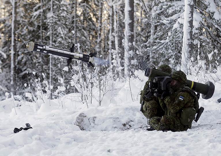 Эстонская армия уже осваивает американские противотанковые комплексы Javelin. На очереди — украинская