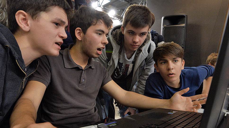 Доступ подростков в интернет может быть ограничен после нападений на школы