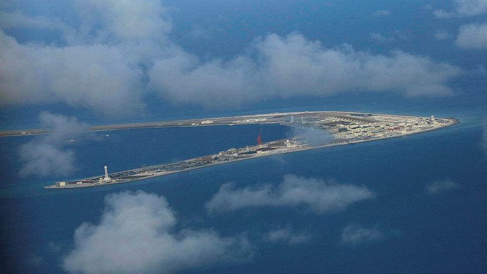 Как Китай разместил на спорных рифах архипелага Спратли Южно-Китайского моря противокорабельные крылатые ракеты