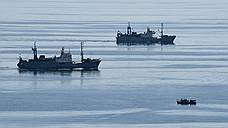 Россия и Украина играют в морской бой