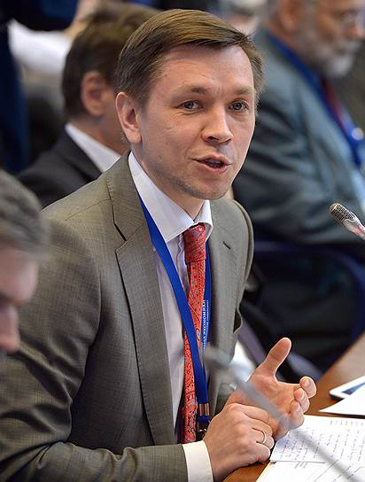 От министра цифрового развития, связи и массовых коммуникаций Константина Носкова бизнес ждет большего внимания к проблемам отрасли