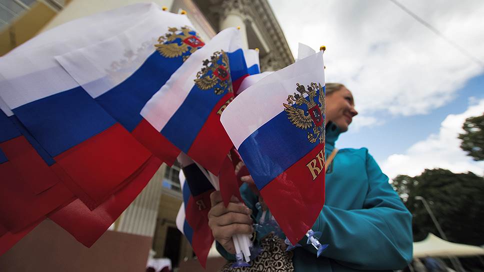 Большинство россиян позитивно оценивают ситуацию в стране, но настроены на перемены в будущем