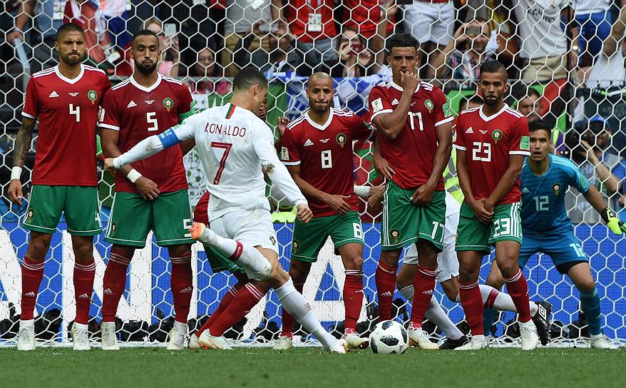 Благодаря голу в ворота сборной Марокко Криштиану Роналду вышел на чистое первое место в списке бомбардиров чемпионата мира