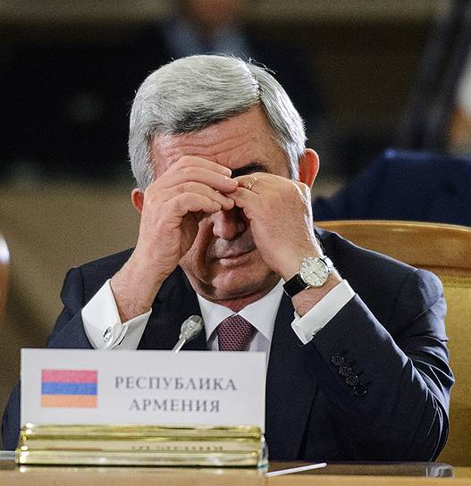Новый премьер-министр Армении Никол Пашинян начал борьбу с коррупцией с преследования окружения своего предшественника Сержа Саргcяна (на фото)