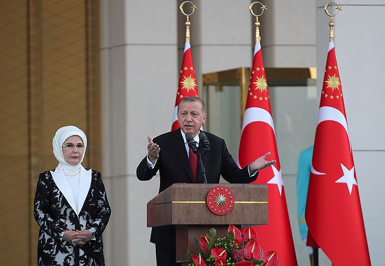 Президент Турции Реджеп Тайип Эрдоган и его жена Эмине Эрдоган
