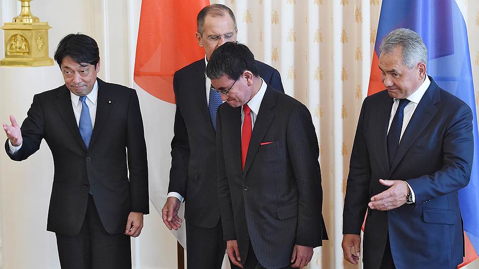 Как прошли российско-японские переговоры в формате «два плюс два»