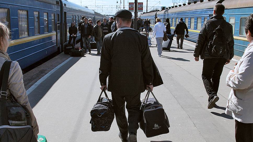 Украина может запретить пассажирские железнодорожные перевозки в Россию