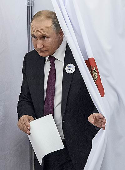 Владимир Путин голосовал решительно, а в остальном был осторожен