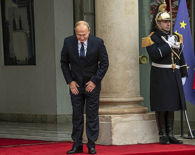 Владимир Путин (на фото) и Дональд Трамп были в этот день близки как никогда. К полноценной встрече