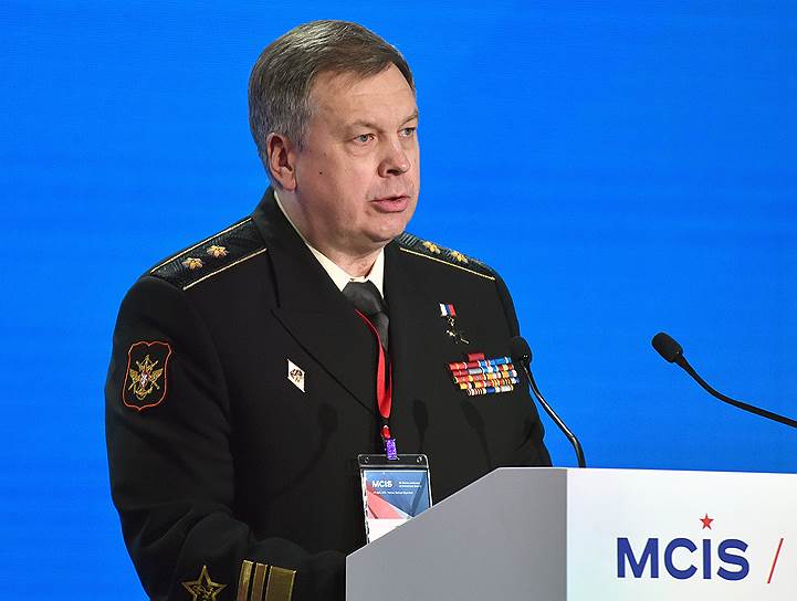 Вице-адмирал Игорь Костюков