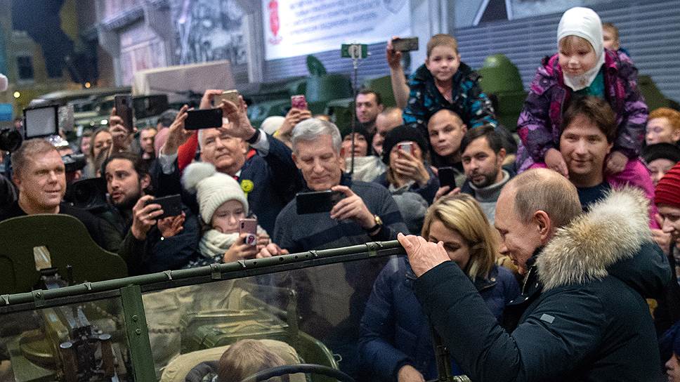 Как Владимир Путин был в Петербурге на мероприятиях, посвященных 75-летию освобождения Ленинграда от блокады