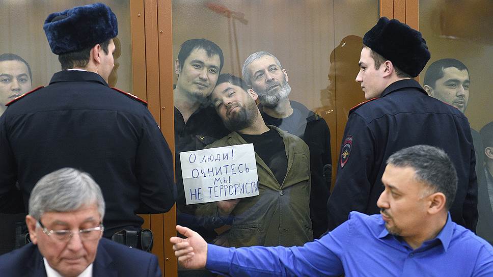 Почему участников запрещенной «Хизб ут-Тахрир» приговорили в Москве к длительным срокам