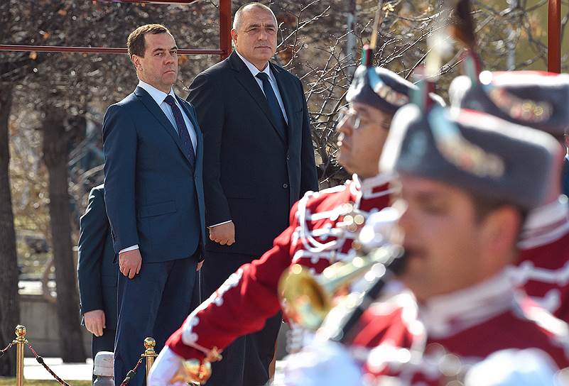 Глава правительства РФ Дмитрий Медведев и премьер-министр Болгарии Бойко Борисов на переговорах в Софии строили планы возвращения к прежним показателям взаимной торговли