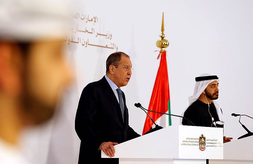 Министр иностранных дел России Сергей Лавров (слева) и глава МИД ОАЭ Абдалла бен Заид Аль Нахайян