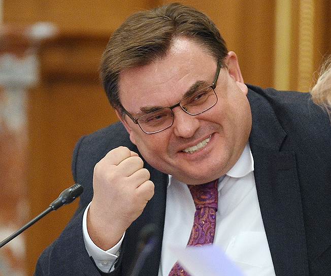 Заместитель председателя правительства, руководитель аппарата правительства Константин Чуйченко 