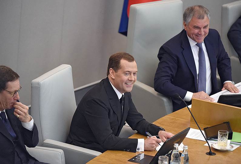Премьер-министр Дмитрий Медведев поделился с Госдумой оптимистичным восприятием итогов работы правительства в 2018 году