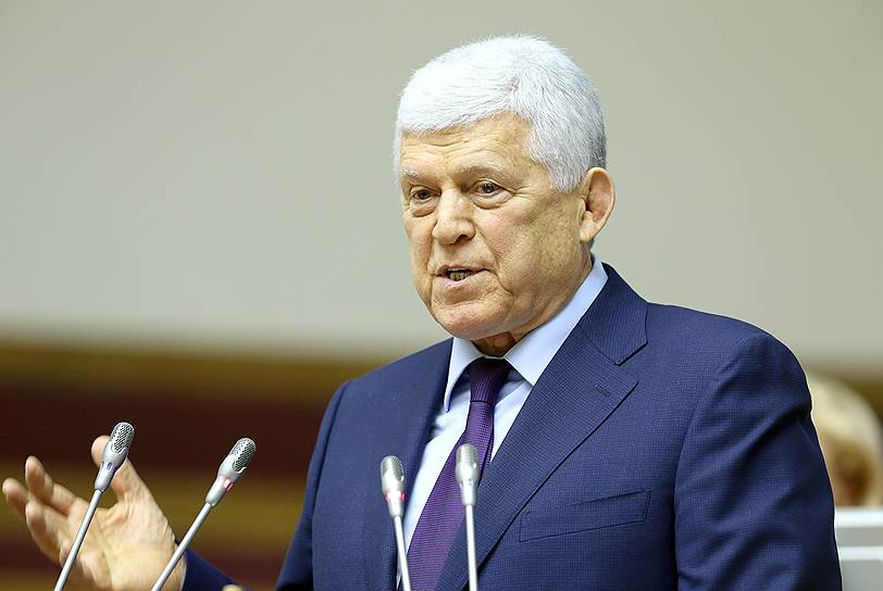 Председатель Народного собрания Дагестана Хизри Шихсаидов