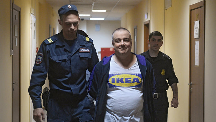 В ходе приговора подсудимый много шутил
