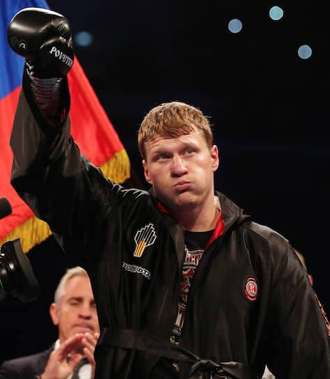 Соперник 39-летнего Александра Поветкина (на фото) по 37-му бою в его профессиональной карьере Хьюи Фьюри на 15 лет моложе российского боксера