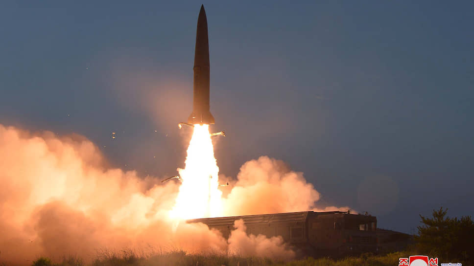 Эксперты предположили, что КНДР, по всей видимости, испытала новейшие твердотопливные оперативно-тактические ракеты KN-23, впервые показанные на параде 8 февраля 2018 года
