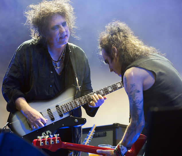 The Cure играли без ошибок, заминок и даже без пауз длиннее 15 секунд