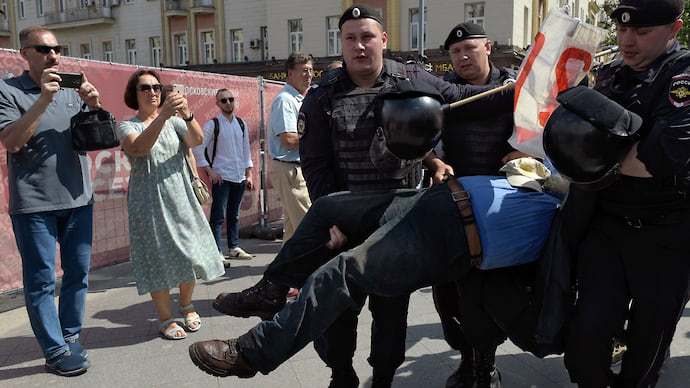 В задержаниях не увидели порядка