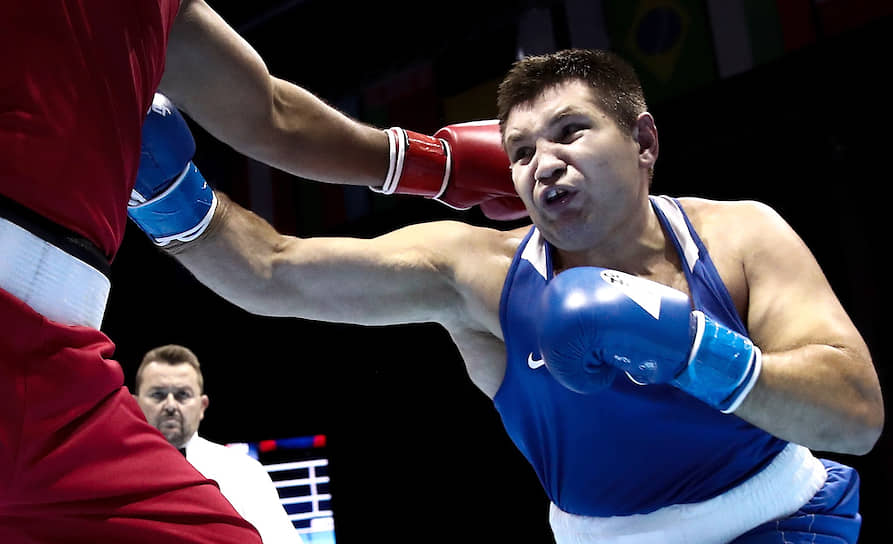 Максим Бабанин стал первым боксером, которому присудили победу по итогам просмотра видеозаписи боя